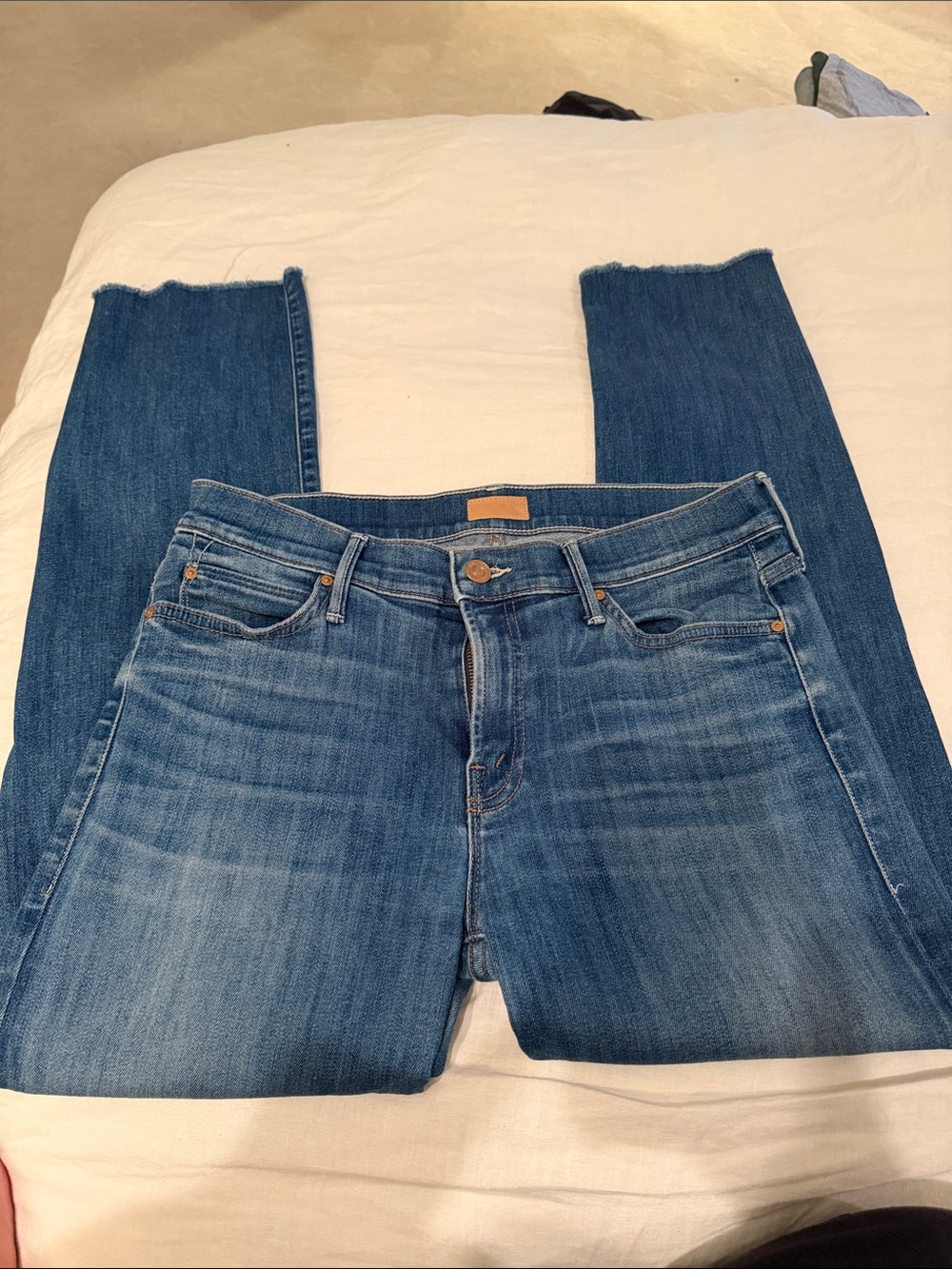 MOTHER Skinny Jeans in Medium Blue with Faded Wash